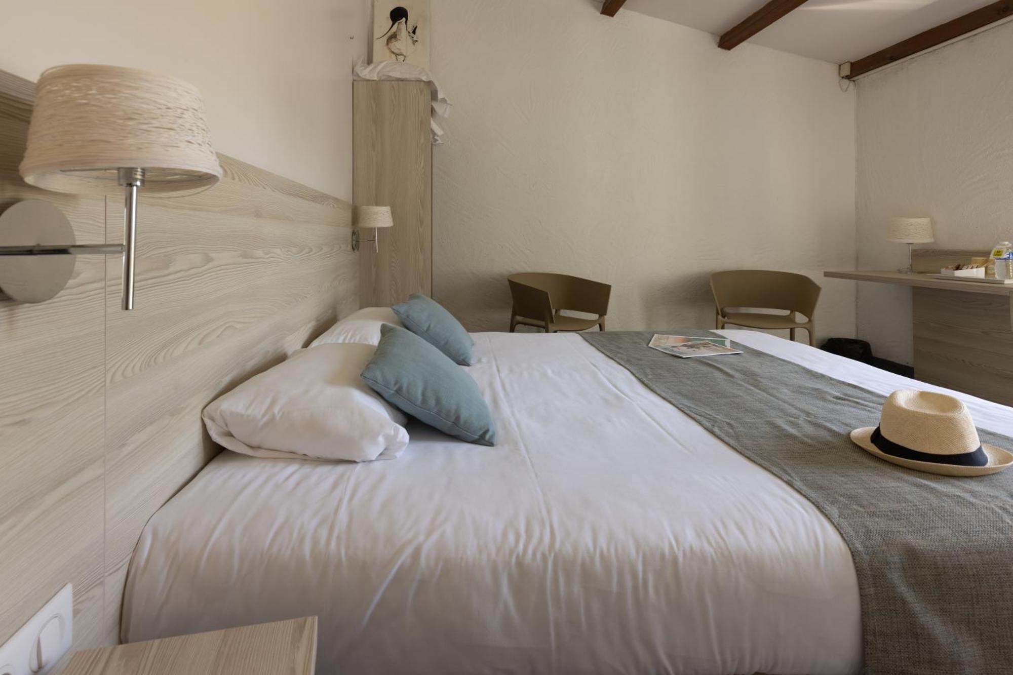 Logis Hotel De La Plage La Cotiniere Bagian luar foto